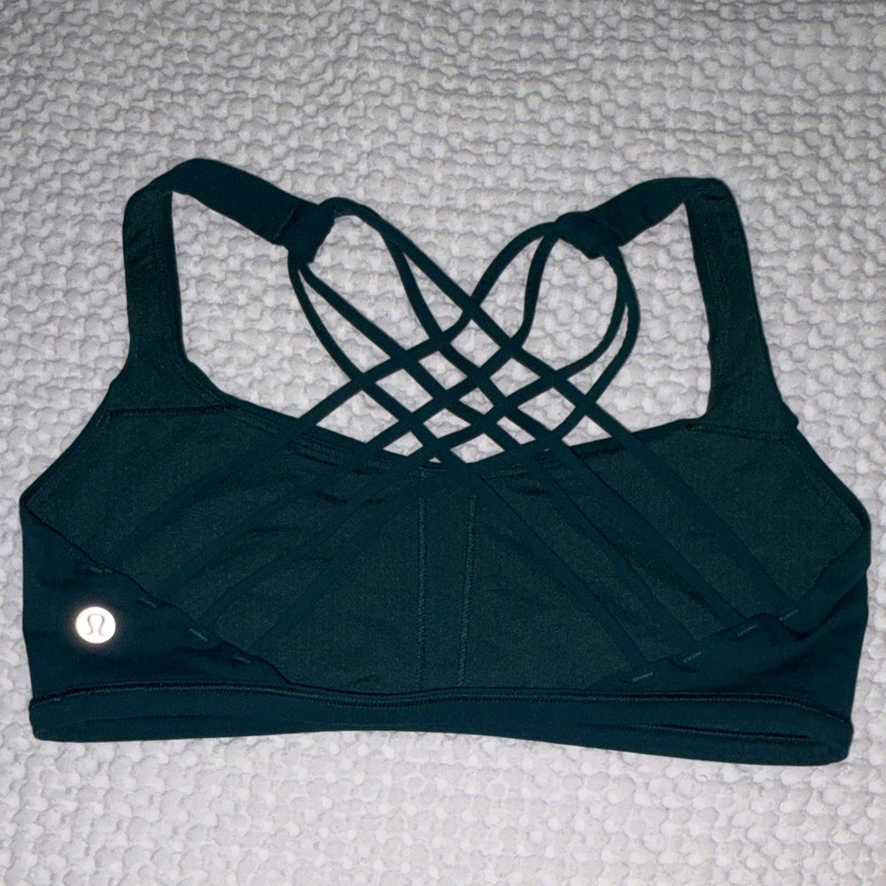 Lululemon dark green Free to Be Sports Bra